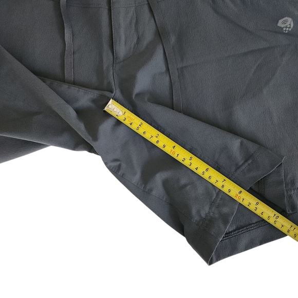 MOUNTAIN HARDWEAR Yuma Short - Women's dark gray size 12 - Picture 9 of 10